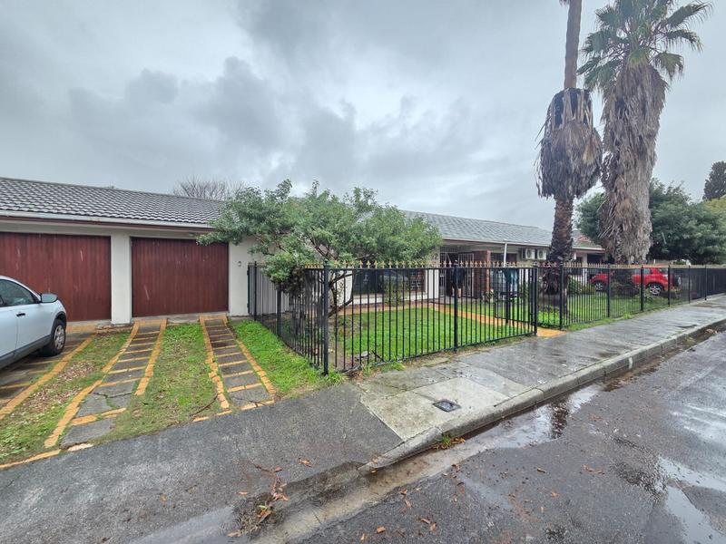 To Let 3 Bedroom Property for Rent in De La Haye Western Cape